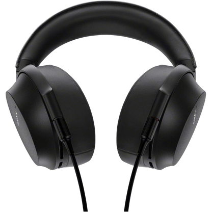 Forward-facing view of Sony MDR-Z7M2 headphones